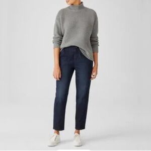 EILEEN FISHER Dark Blue Tapered Barrel Leg Style Denim Jeans 10